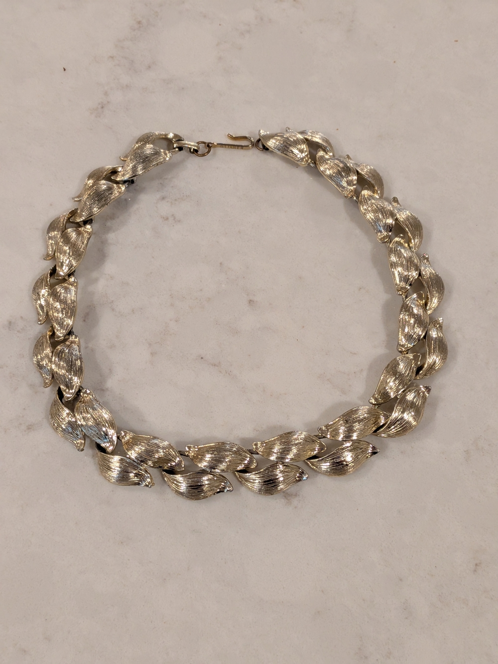 Vintage Gold-Tone Leaf Link Necklace - Women Jewelry